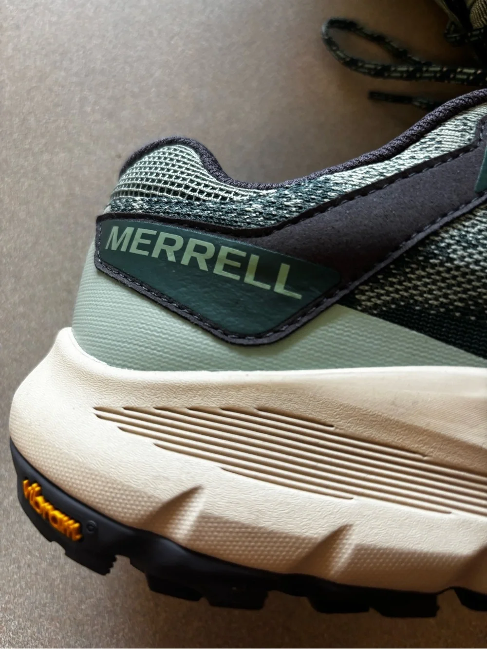 NWOT Merrell Nova 4 Trail Running Shoes in Basil Green and Cream